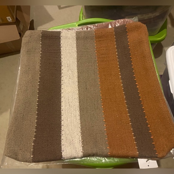 New Pottery Barn Miller Striped Handwoven Wool Pillow Cover, Warm Colors, 20” - Picture 6 of 16